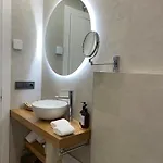 Apartment Serranos 32 *