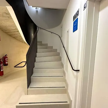 Serranos 32 Apartman