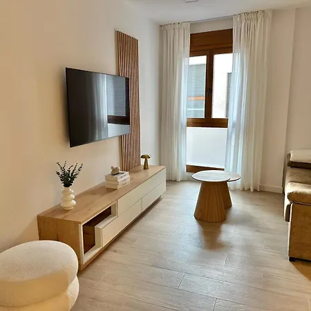 Serranos 32 Apartament